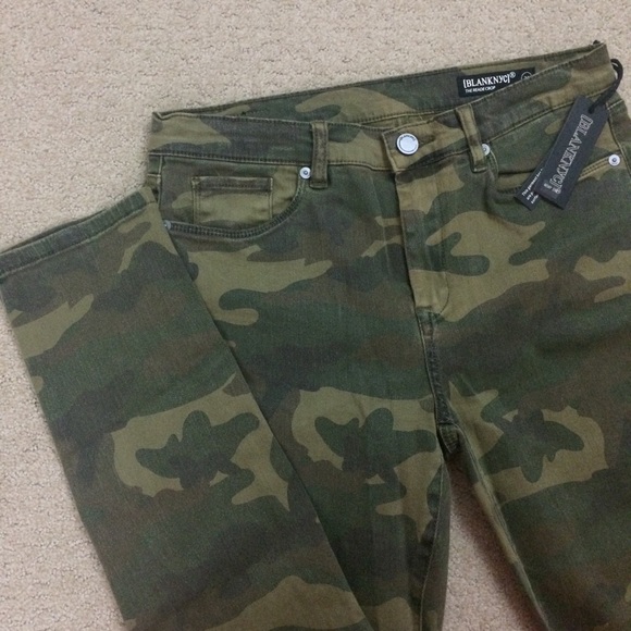 Blank NYC Denim - Blank NYC Camouflage The Reade Crop Skinny Jeans
